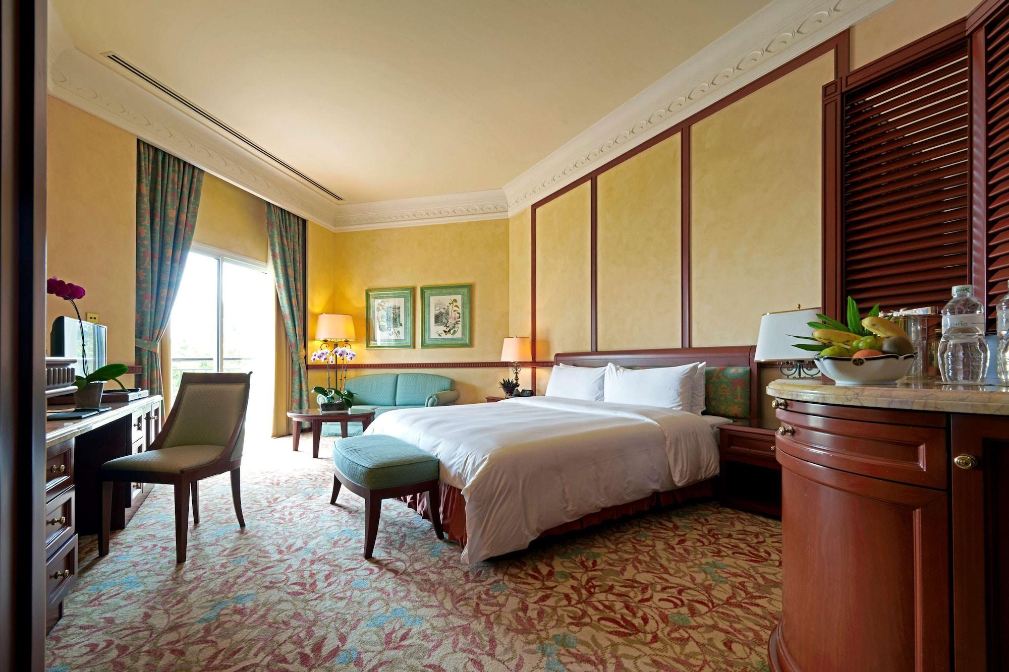 Empire Hotel And Country Club Brunei バンダル スリ ブガワン エクステリア 写真