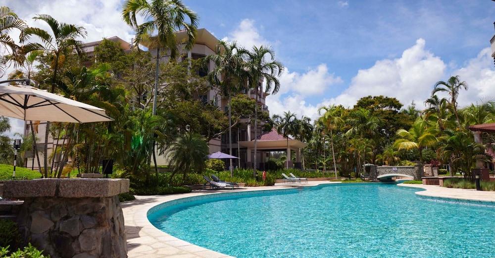 Empire Hotel And Country Club Brunei バンダル スリ ブガワン エクステリア 写真