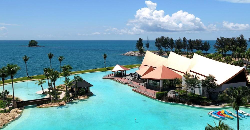 Empire Hotel And Country Club Brunei バンダル スリ ブガワン エクステリア 写真
